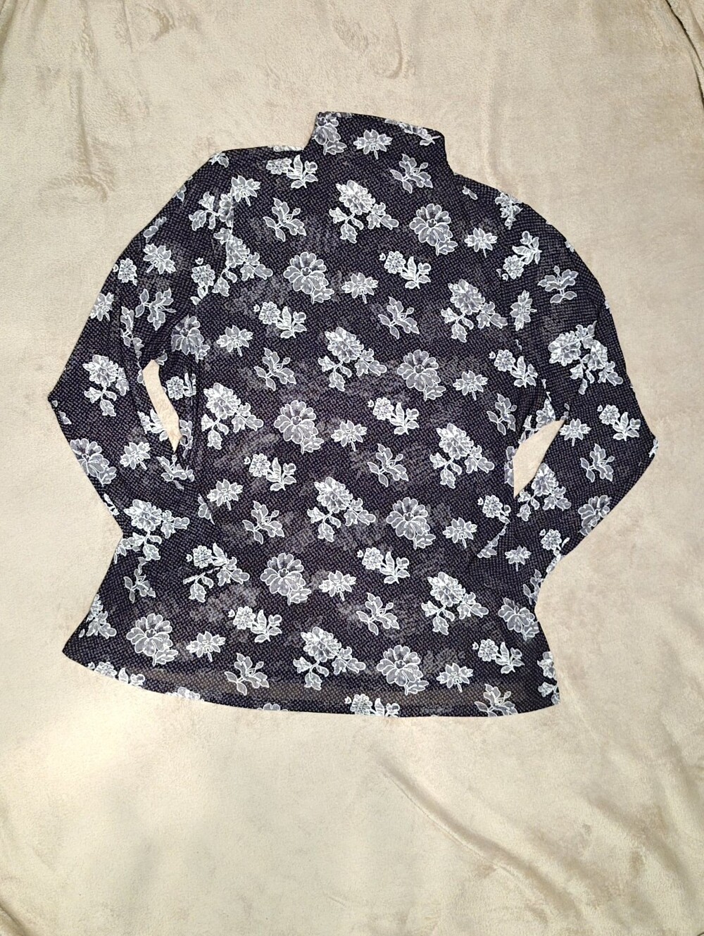 Lane Bryant Mesh long sleeve Turtle Neck Top Size 4X